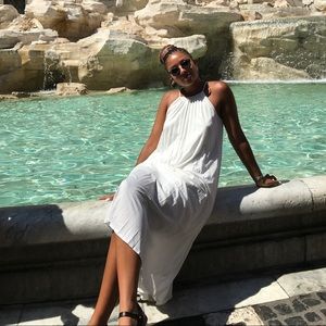 Gorgeous, elegant white flowy maxi-dress!